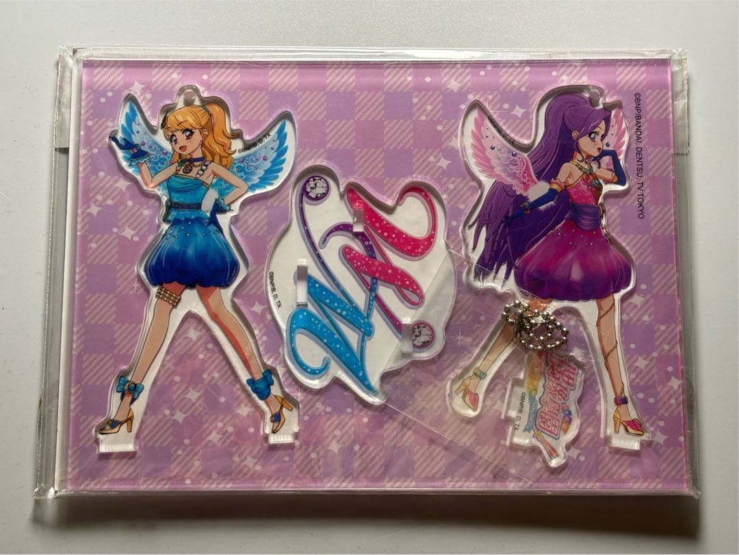 新品 アイカツ 台湾限定 ダブルエム 神崎美月 夏樹みくる アクリルスタンド