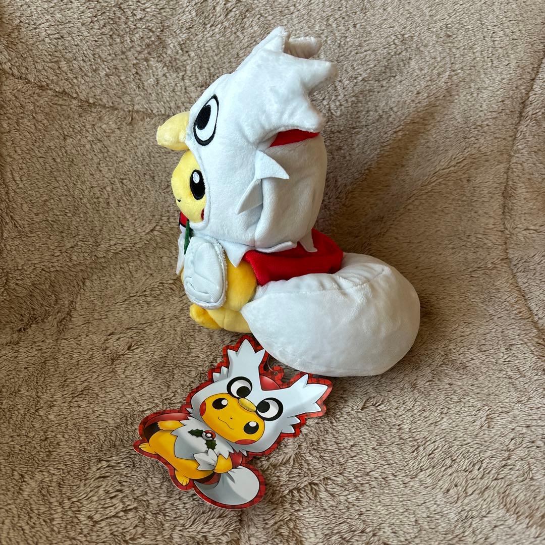 ポケモンセンター　デリバードのポンチョ　ピカチュウ ポケモン　ぬいぐるみ