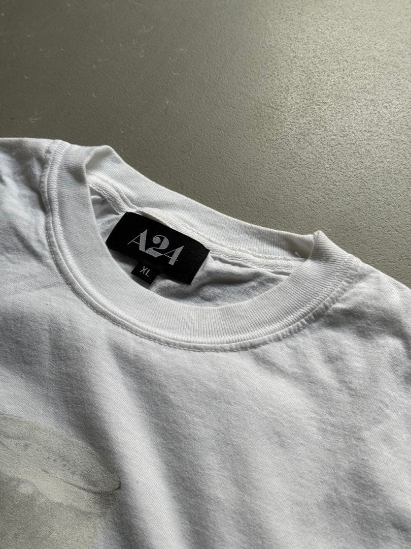 【XL / 新品】A24 Baby girl Tシャツ