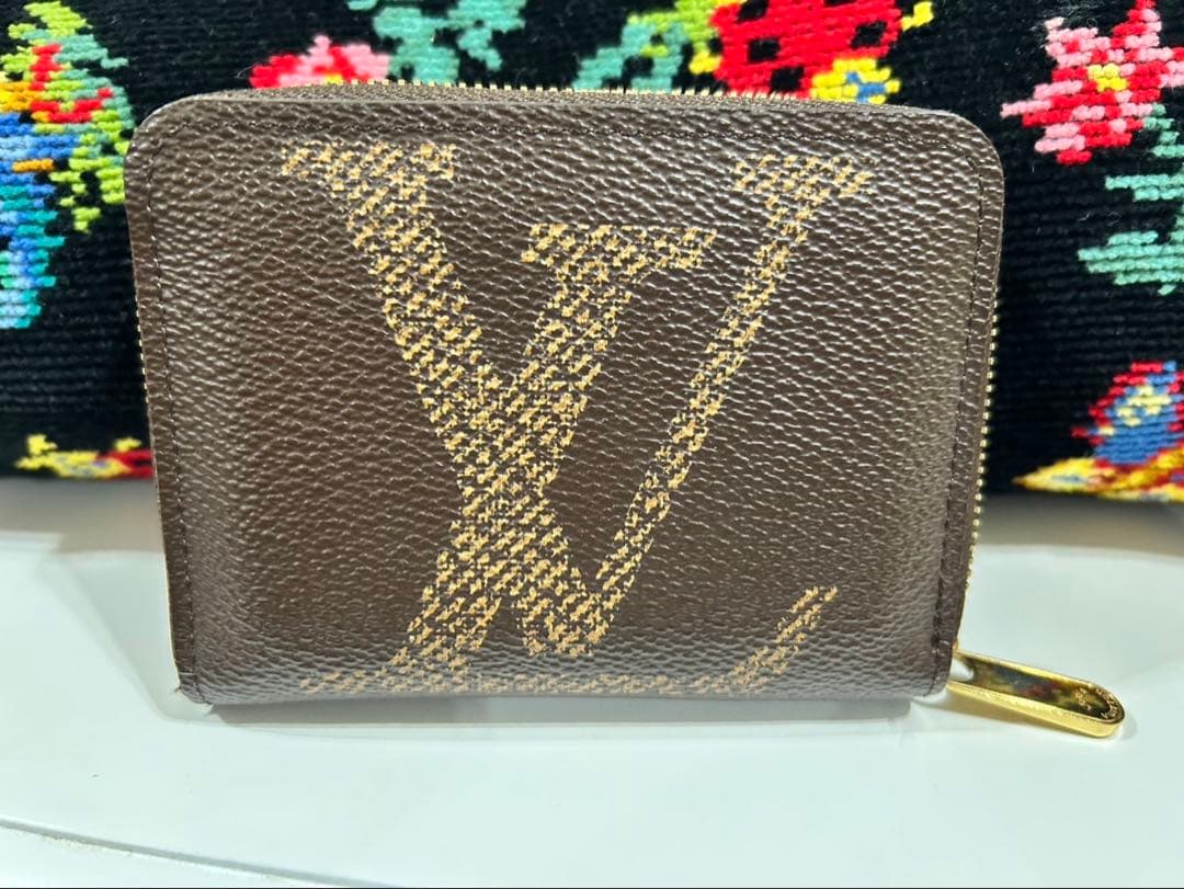 ルイヴィトンモノグラムジャイアントジッピイウォレット