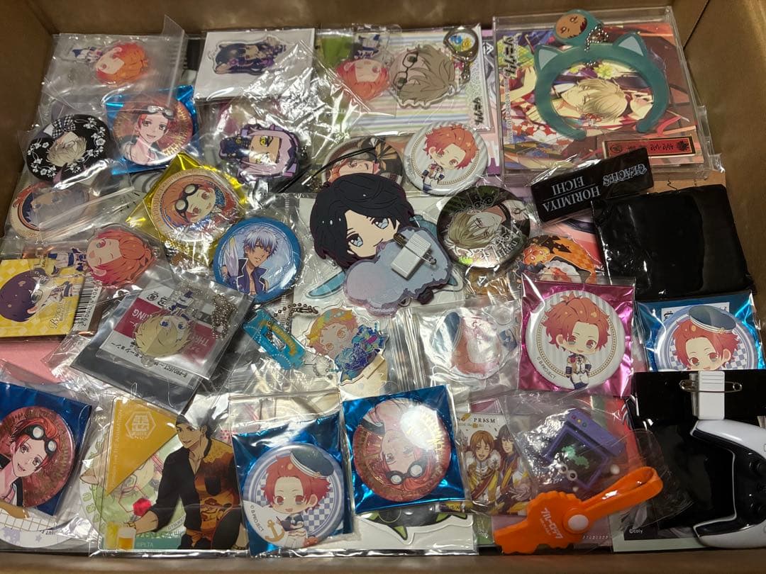 アニメ 漫画 大量 グッズ まとめ売り 缶バッジ カード アクリルスタンド