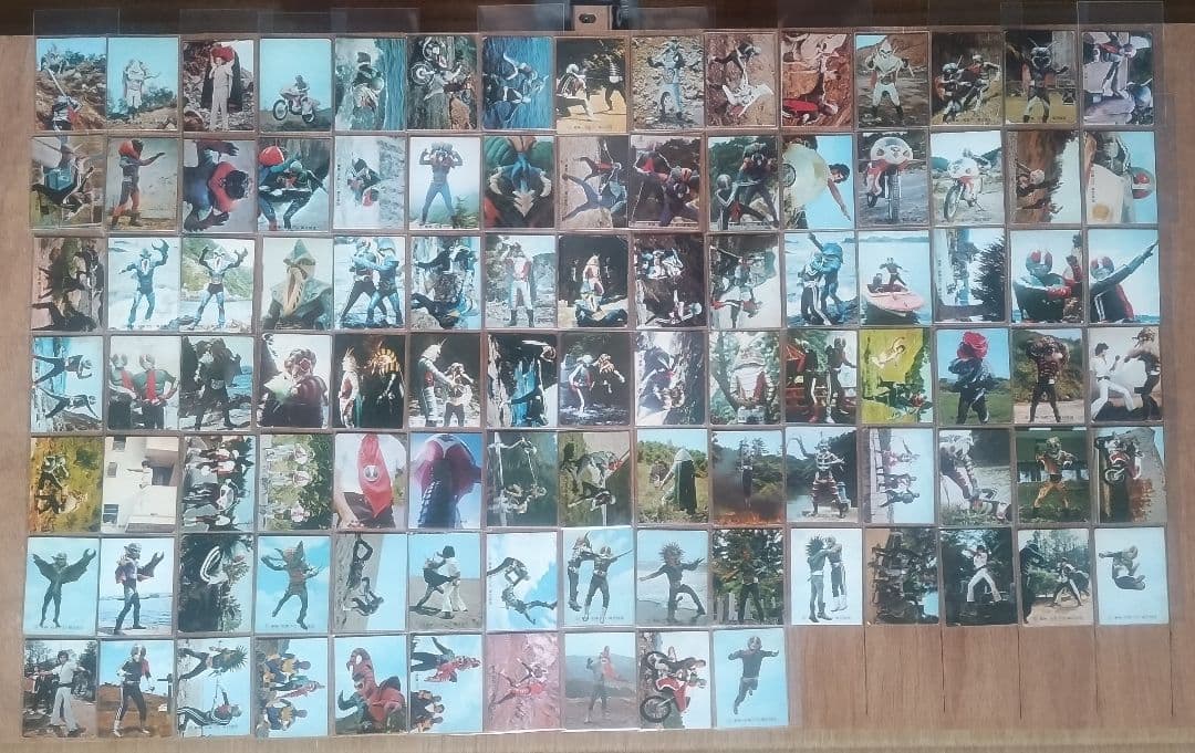 昭和 カルビー仮面ライダーカード522枚、ダブリ無しアルバム10冊セット