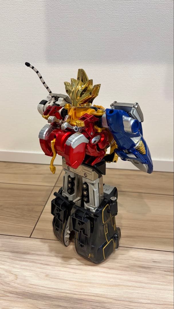 I*i様 ★一部欠品,故障あり★【百獣戦隊ガオレンジャー】ガオキング　百獣合体Ｄ