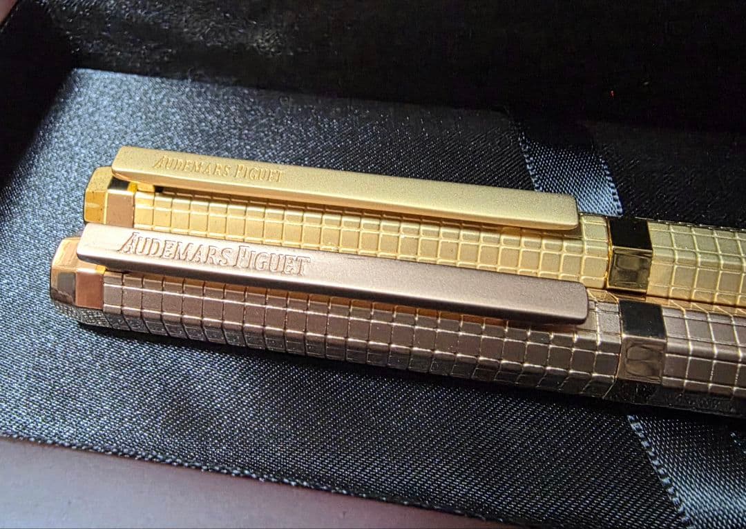 オーデマピゲ　ボールペン　イエロー・ローズゴールド　2本セット　箱付き　新品