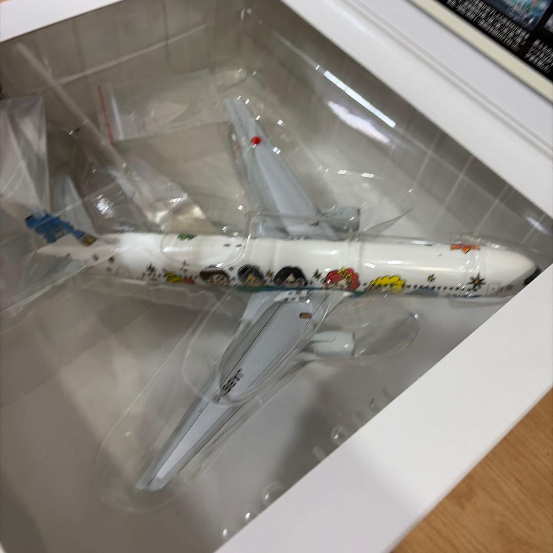 ANA Boeing 767-300 60周年記念モデル　1/200スケール