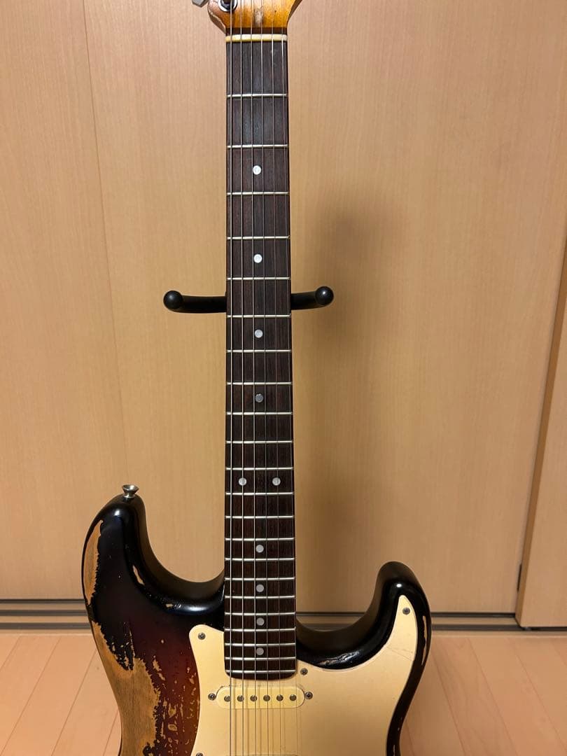 ノーブランド　ストラトキャスタータイプ