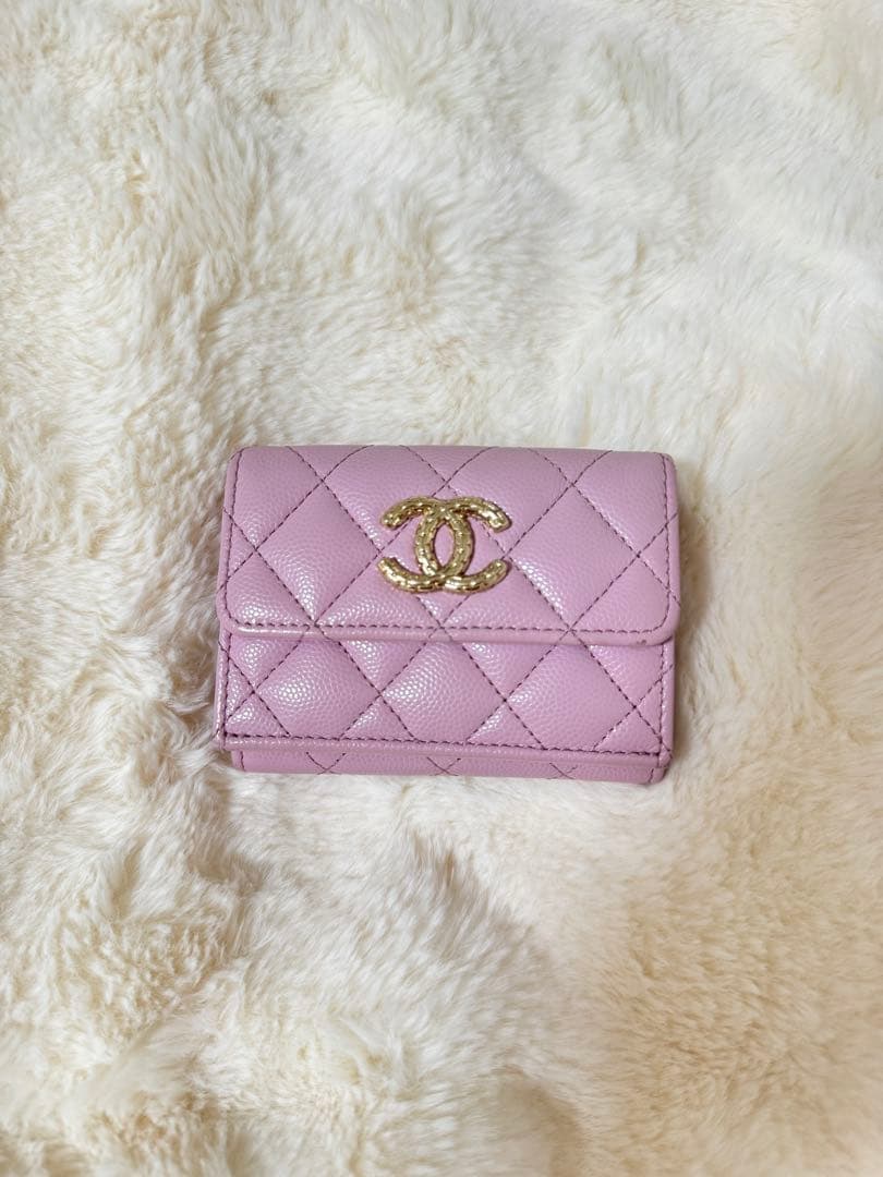 CHANEL ピンク 三つ折り財布