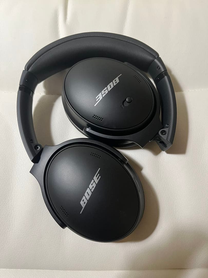 美品 BOSE QuietComfort 45 ブラックワイヤレスヘッドホン