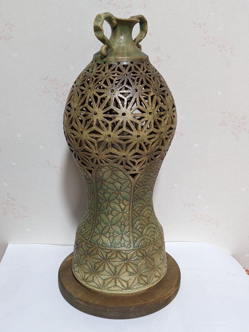 ♦朝鮮 李朝陶磁 透かし彫り 麻の葉 幾何学文様 梅瓶 大正〜明治時代 古美術品