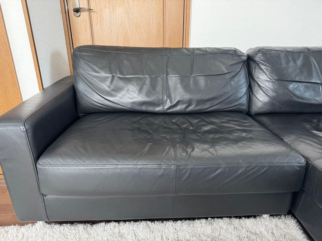 黒のレザーコーナーソファ　大塚家具