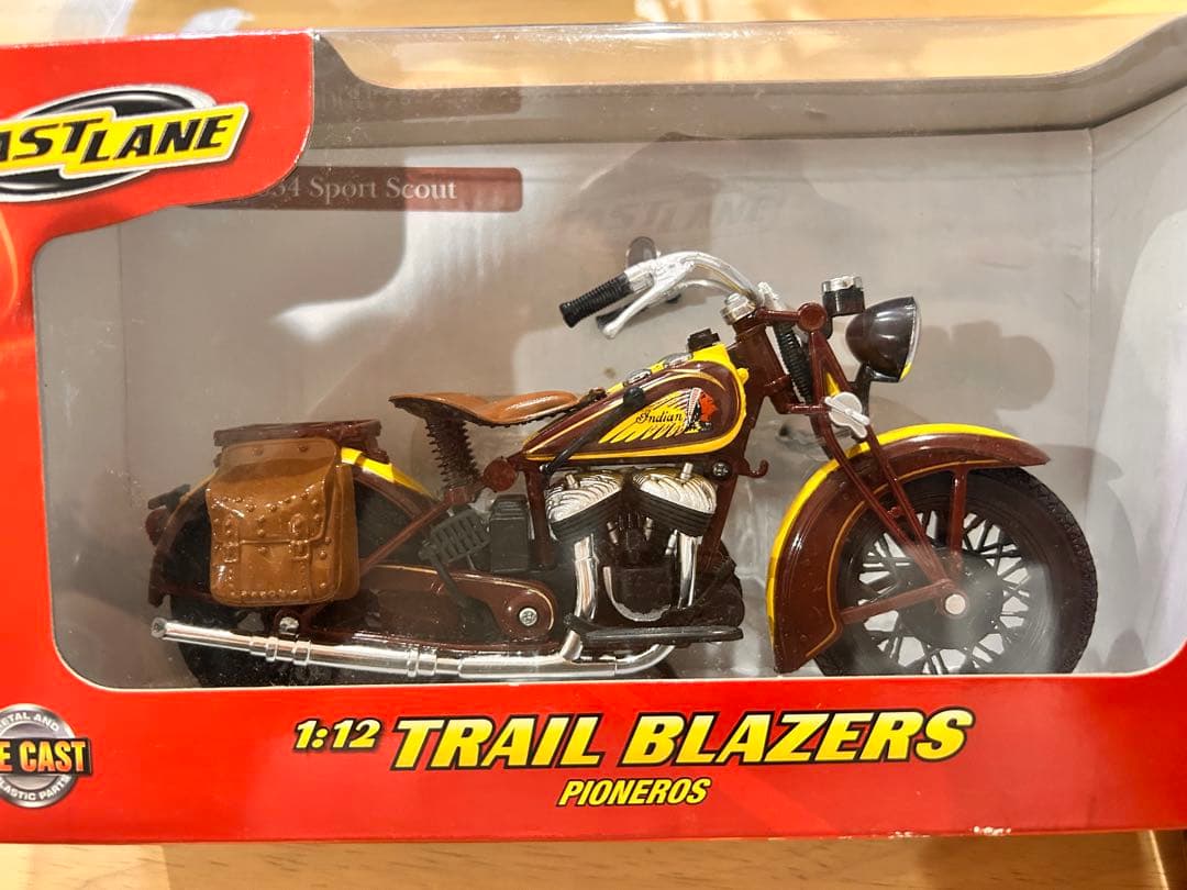 インディアンモーターサイクル　indian ダイキャスト　ブリキ　インテリア