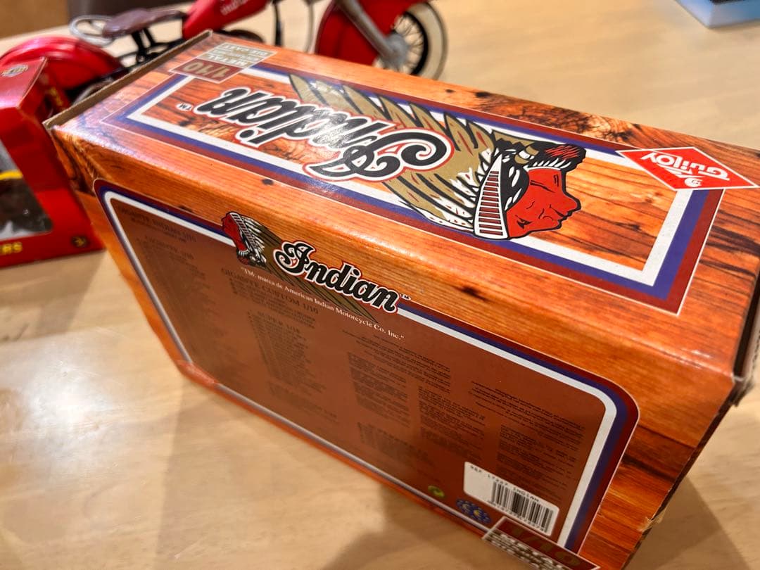 インディアンモーターサイクル　indian ダイキャスト　ブリキ　インテリア