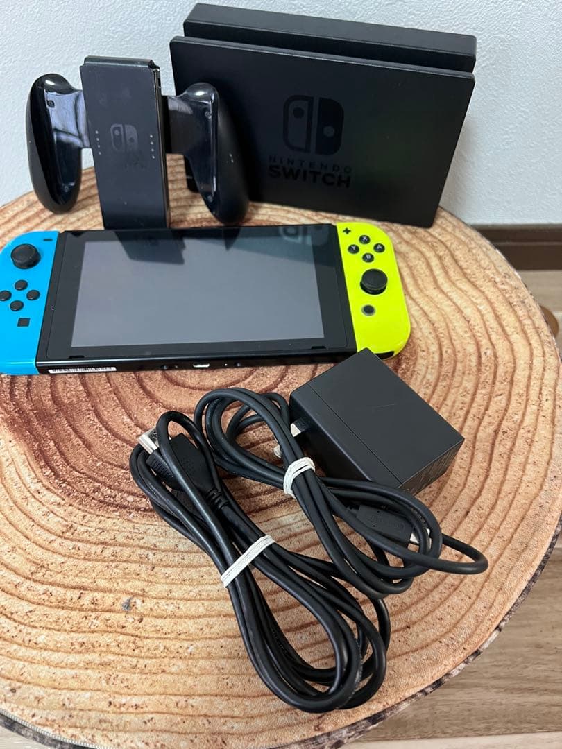 Nintendo Switch ニンテンドースイッチ本体　BLU/YEL箱無し①