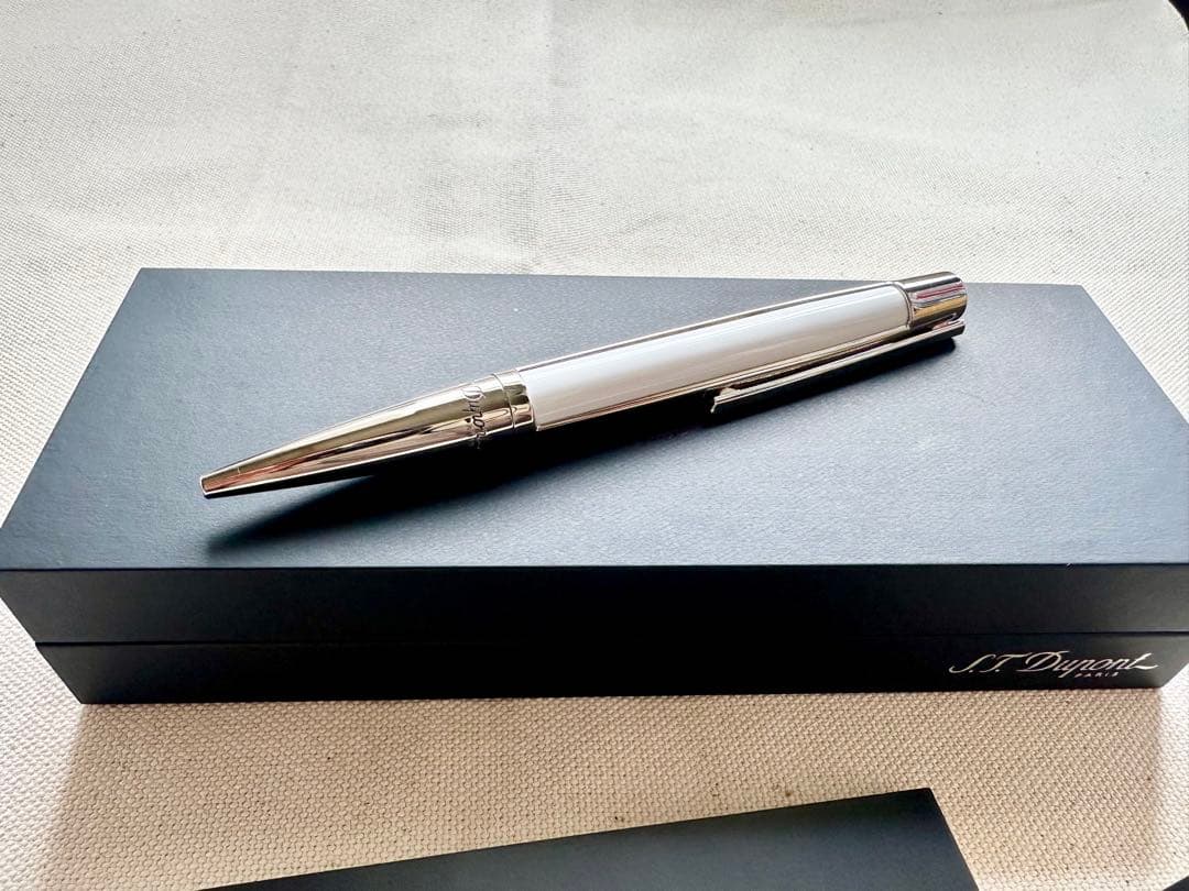 S.T. Dupont ホワイト コンポジットボールペン
