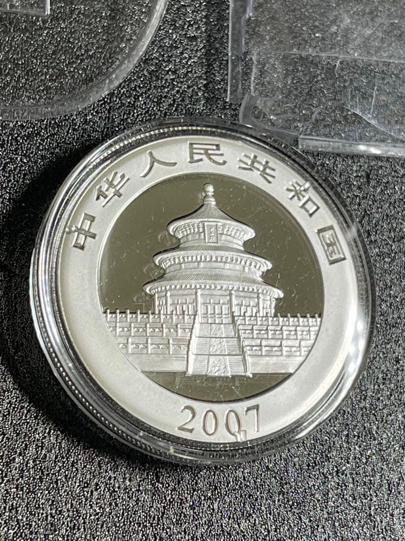 や*す様 銀貨　2007 中国　パンダ 10 元 1 オンス Ag.999