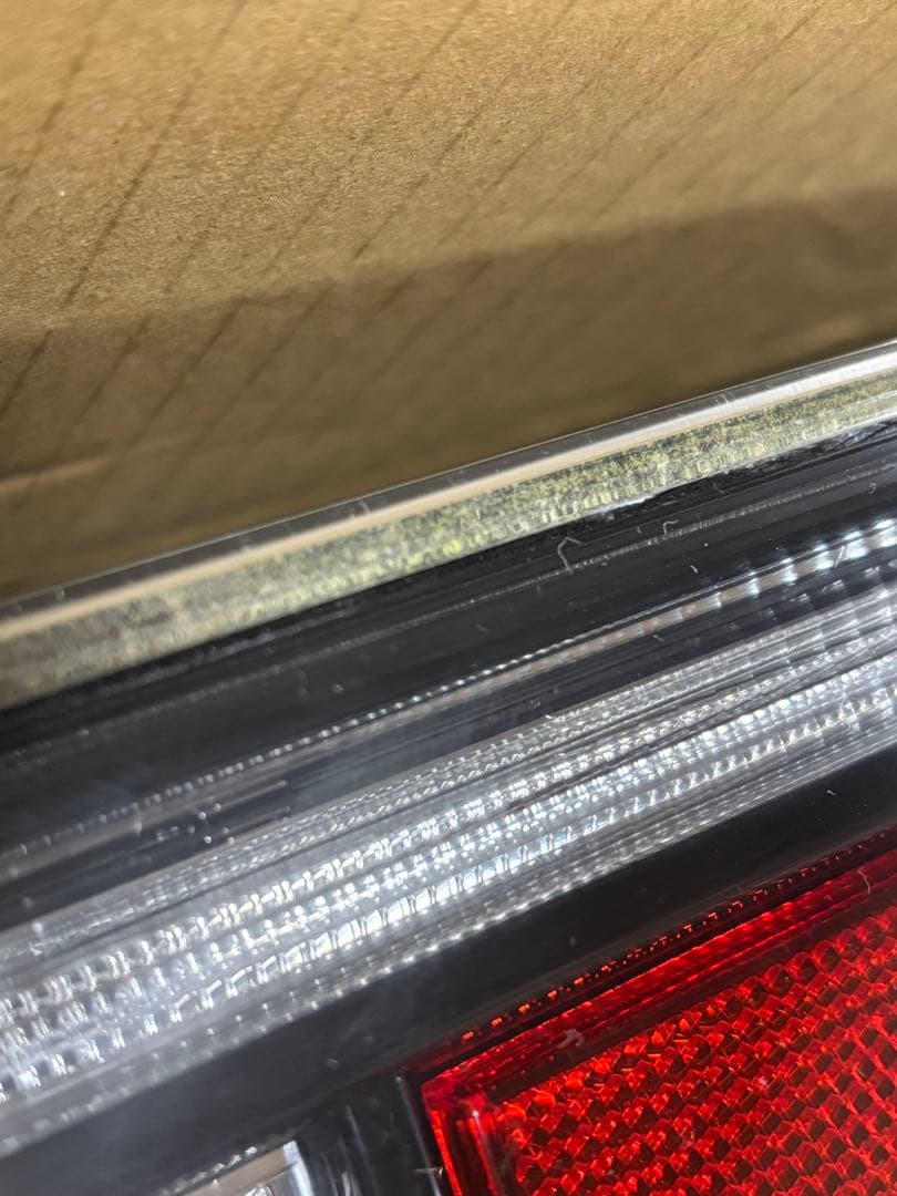 日産セレナC27前期e-POWER用テールレンズ　右側Ａ