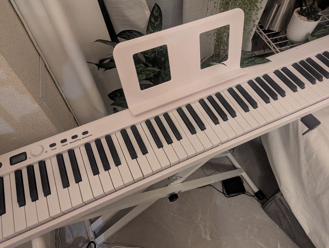 電子ピアノ　スタンド付き