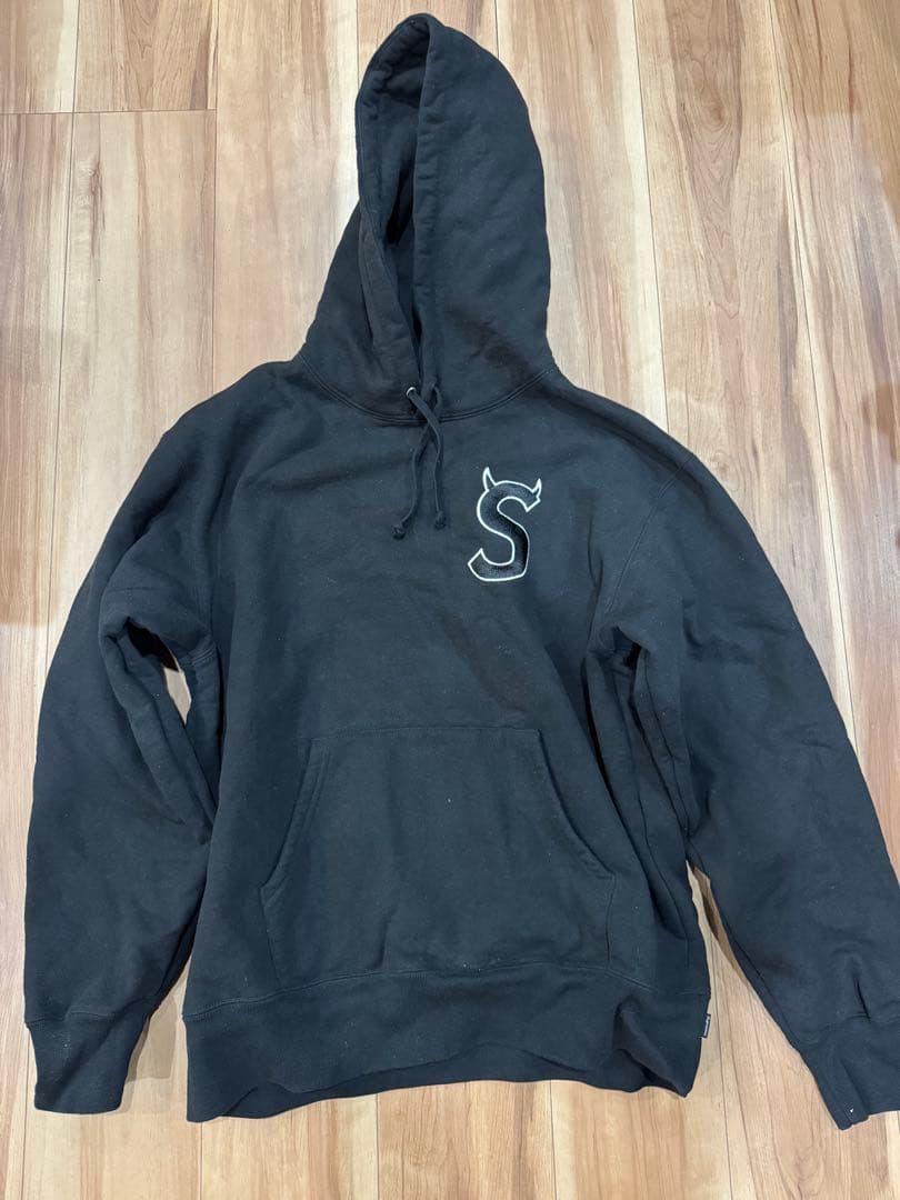 Supreme ブラック パーカー　ツノ　美品