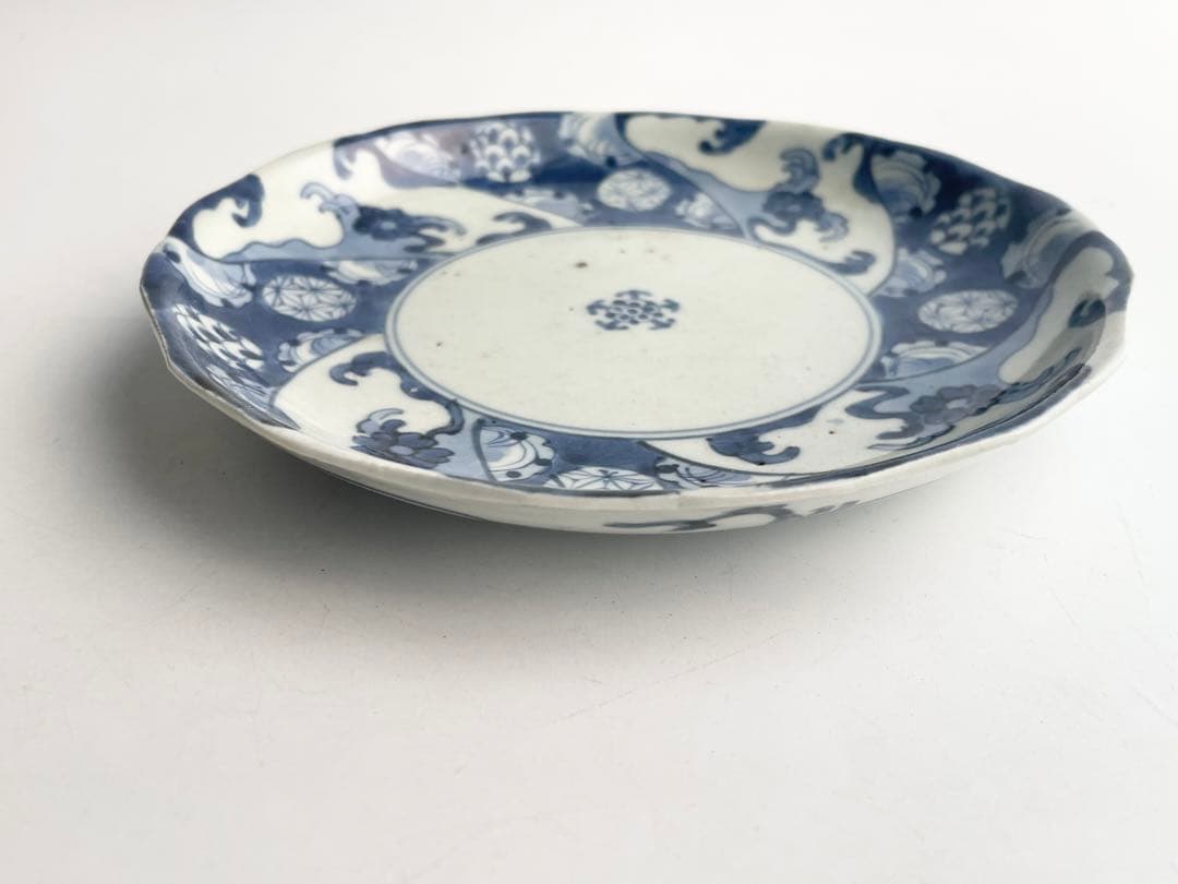 骨董　アンティーク　古伊万里　染付　波濤桜捻文様　六寸皿　丸皿　輪花皿　渦福