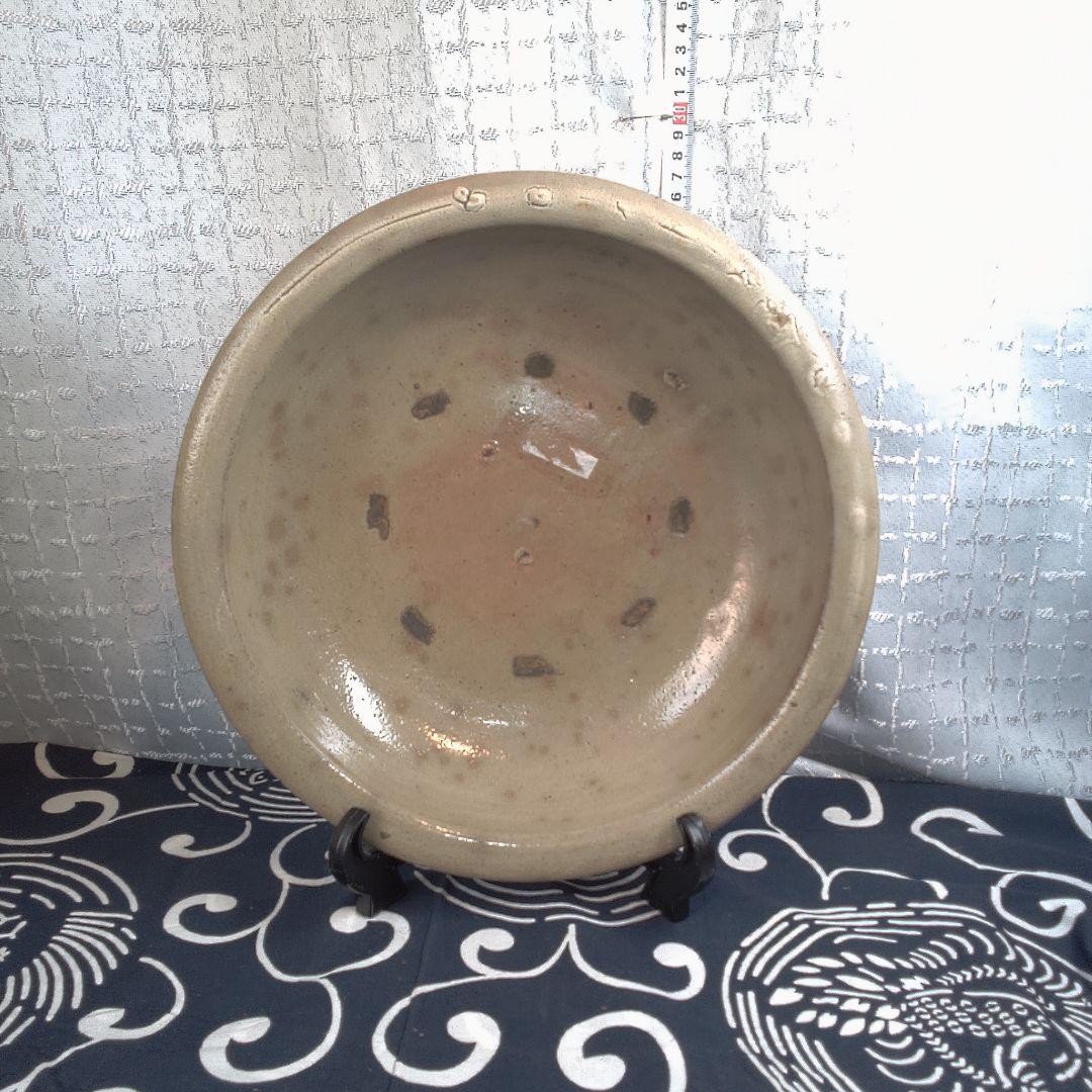 骨董３陶器製ベージュ丸型皿