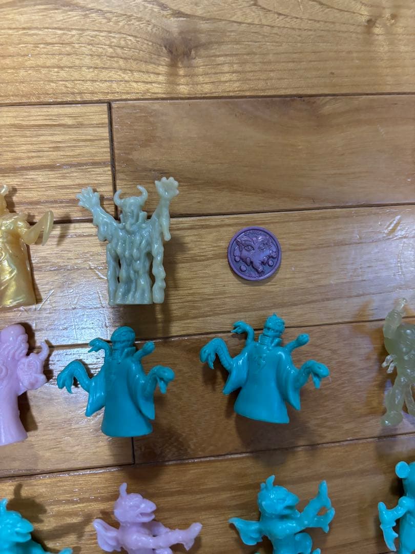 当時物 ネクロスの要塞 フィギュア140体＋魔法チップ ロッテ 食玩 昭和レトロ