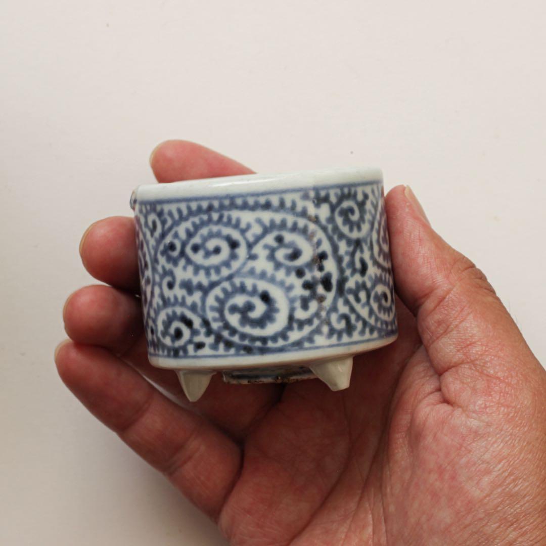 古伊万里　伊万里　江戸　中期　蛸唐草文　三足　香炉　染付