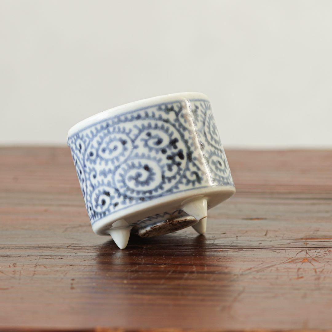 古伊万里　伊万里　江戸　中期　蛸唐草文　三足　香炉　染付