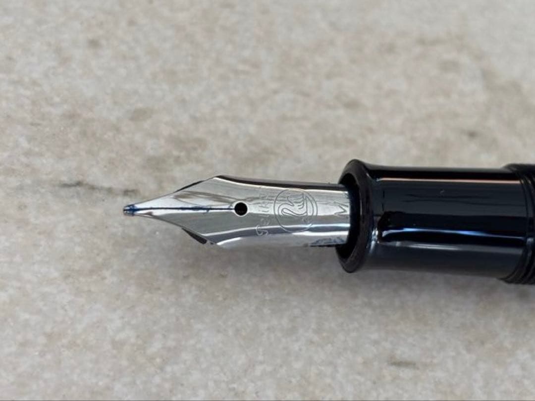 Pelikanペリカン万年筆 M205 ペトロマーブル ペン先M(保証書付)
