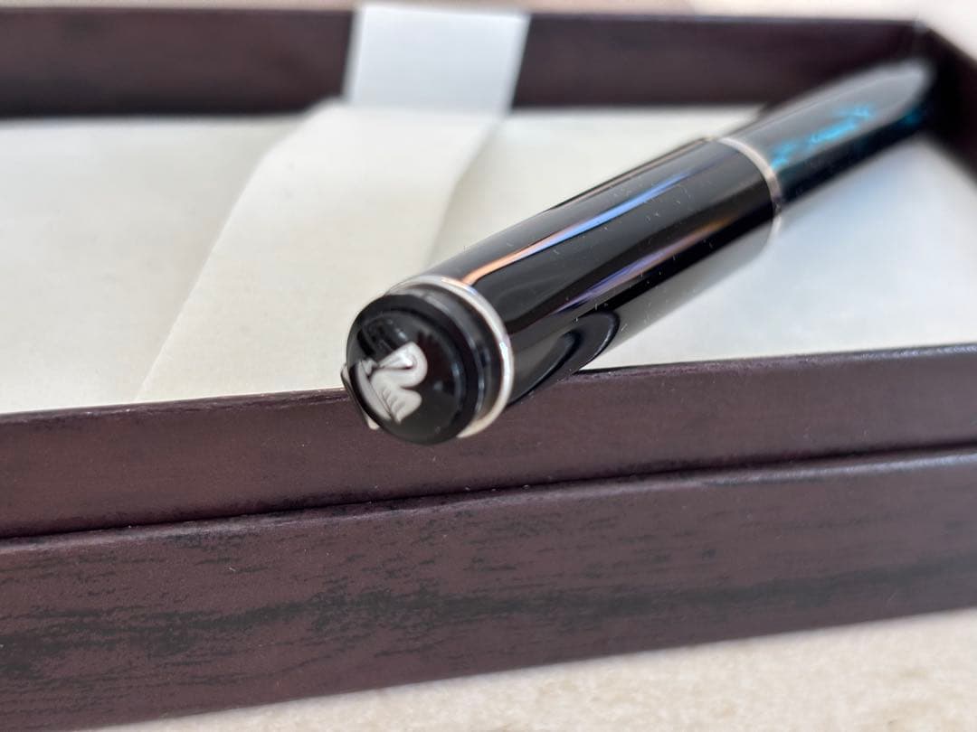 Pelikanペリカン万年筆 M205 ペトロマーブル ペン先M(保証書付)