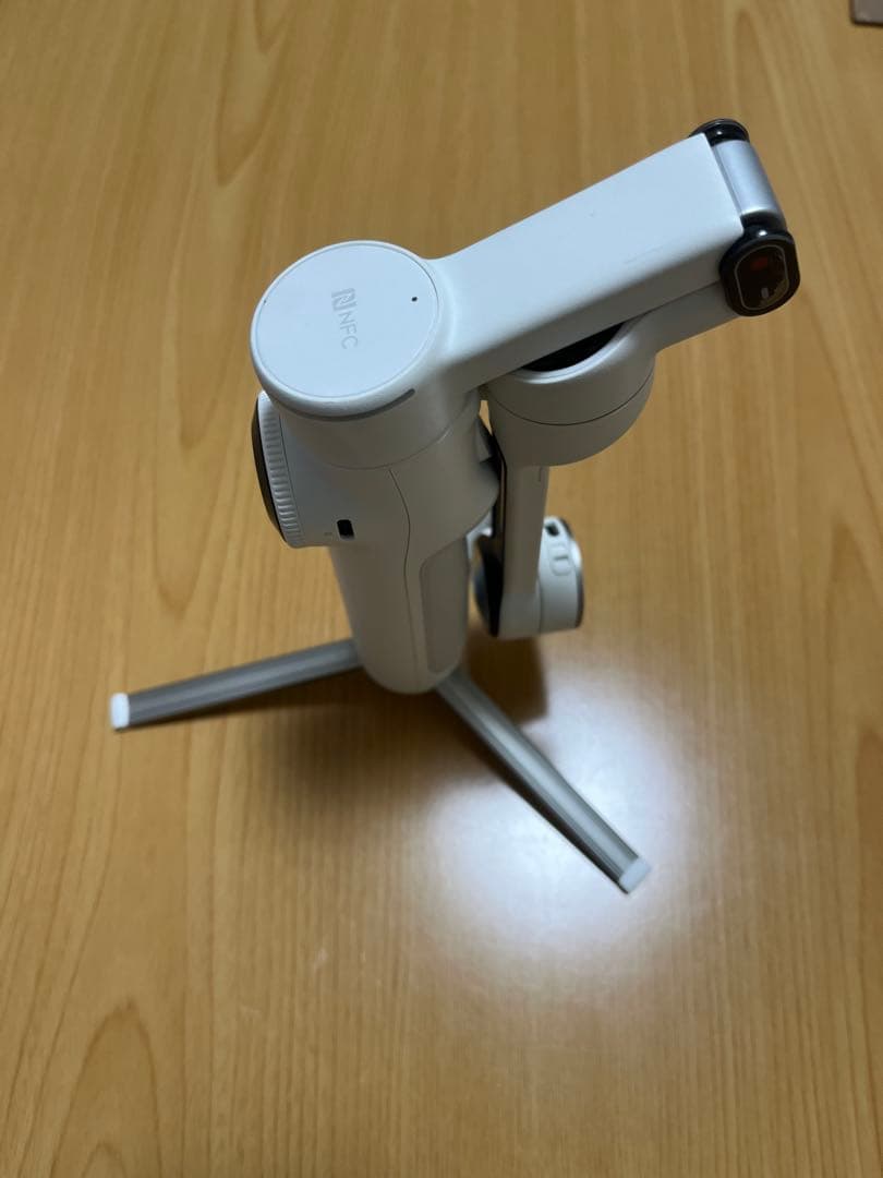 Insta360 Flow 2 Pro AI Tracker付き　こー