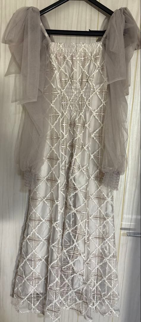 レースリボンオフショルドレス