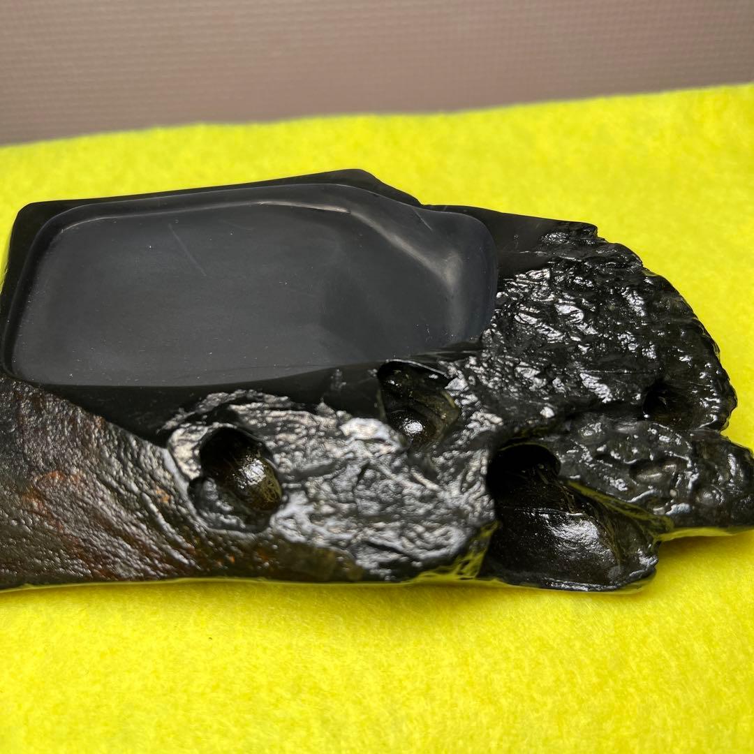 ⭕️屋久島硯　秀命堂　秀命作　純手彫り　希少な硯　女性好み作品　荒々しさ感じる