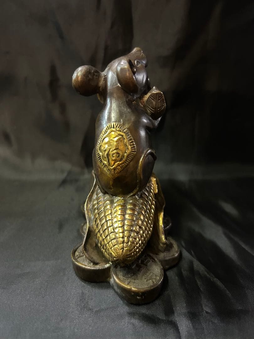 ブロンズ製　ネズミの彫刻 豊穣の象徴　財運　富　繁栄