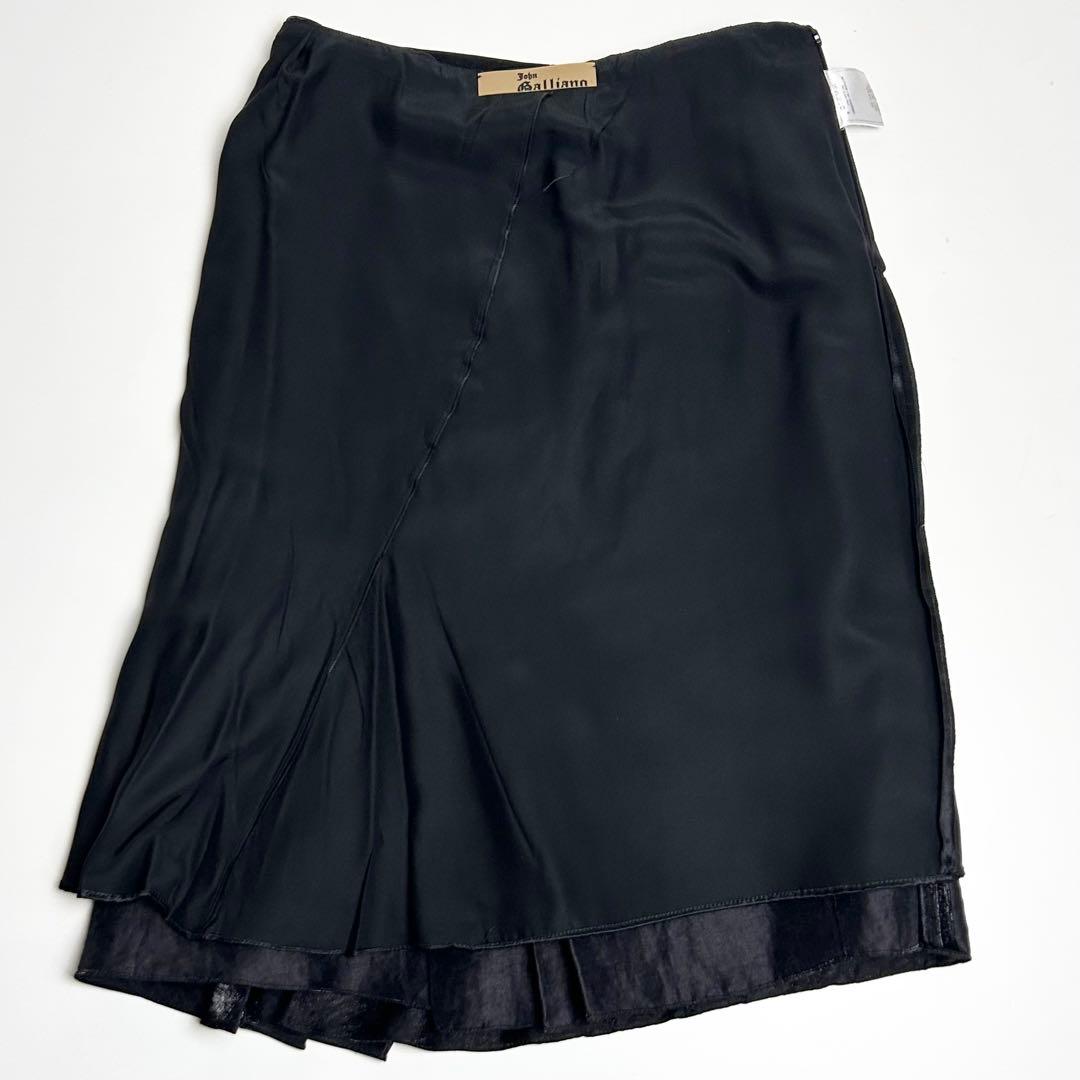 【美品】ジョンガリアーノ/アシンメトリータックスカート/ブラック/シルク/光沢