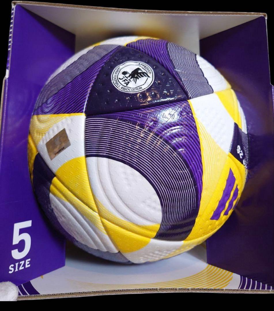 『CONEXT(コネクト) 25』　プロ試合球　定価24200円　公式球