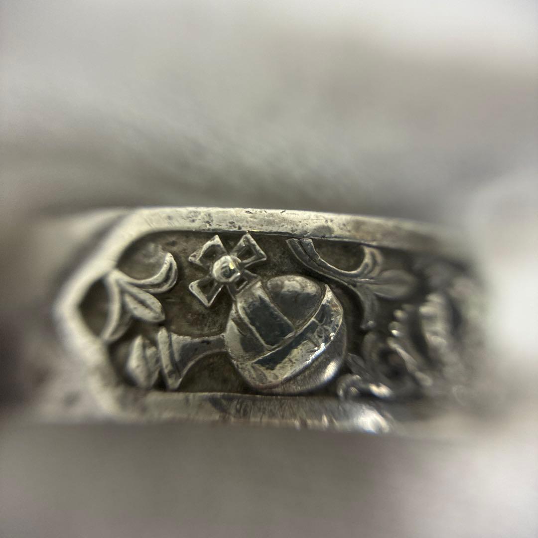 ここあ. 　Justin Davis シルバーリング 装飾的な彫刻