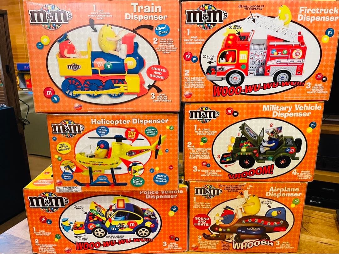 ★超激レア★ M&M's エムアンドエムズ 乗り物 ディスペンサー 全種