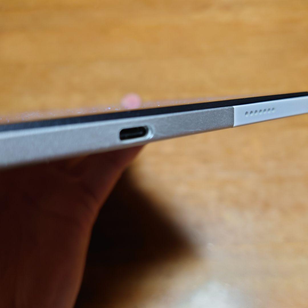 LAVIE T11 (112K1) ホワイト タブレット T1175BAS　中古