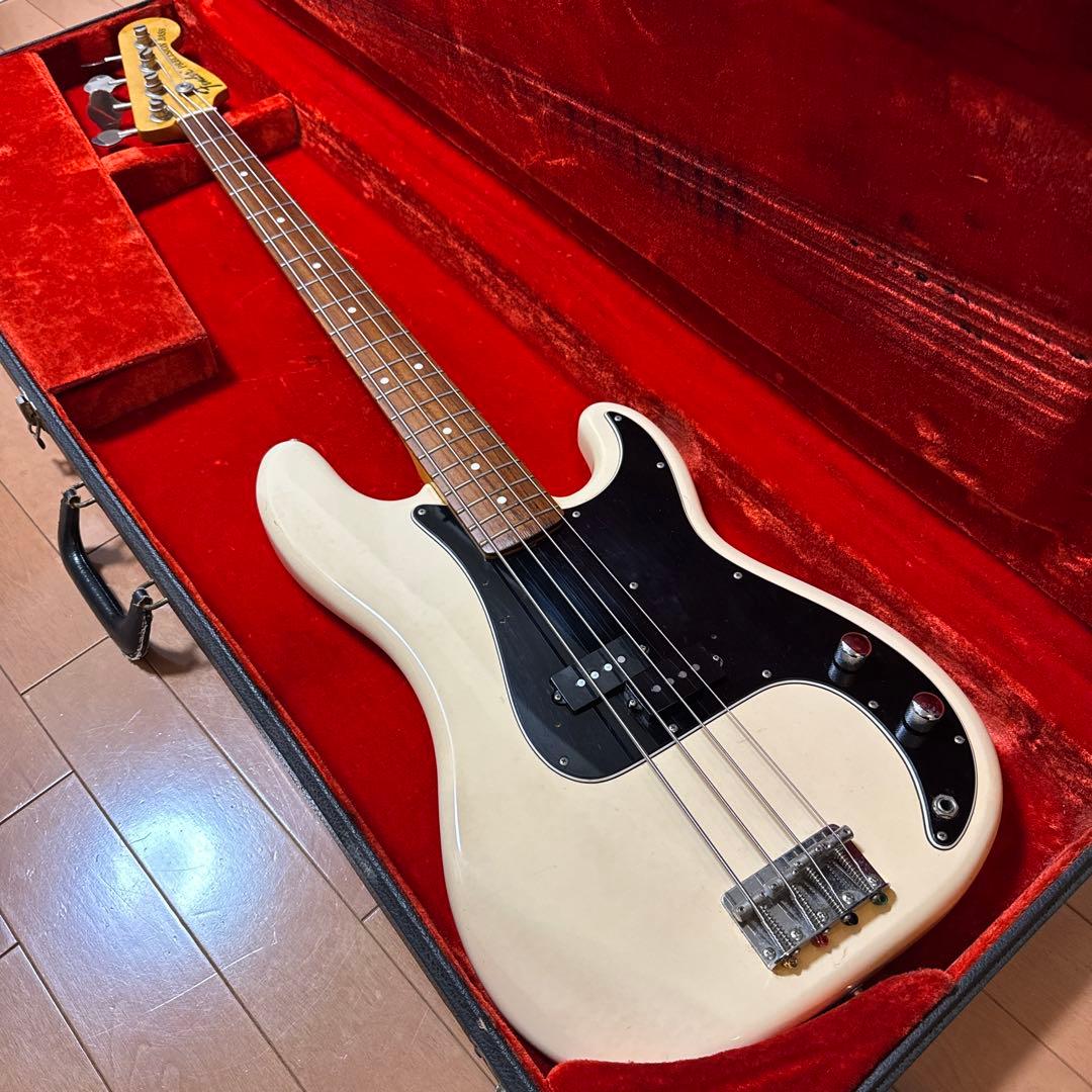 ベース Fender Japan PB70