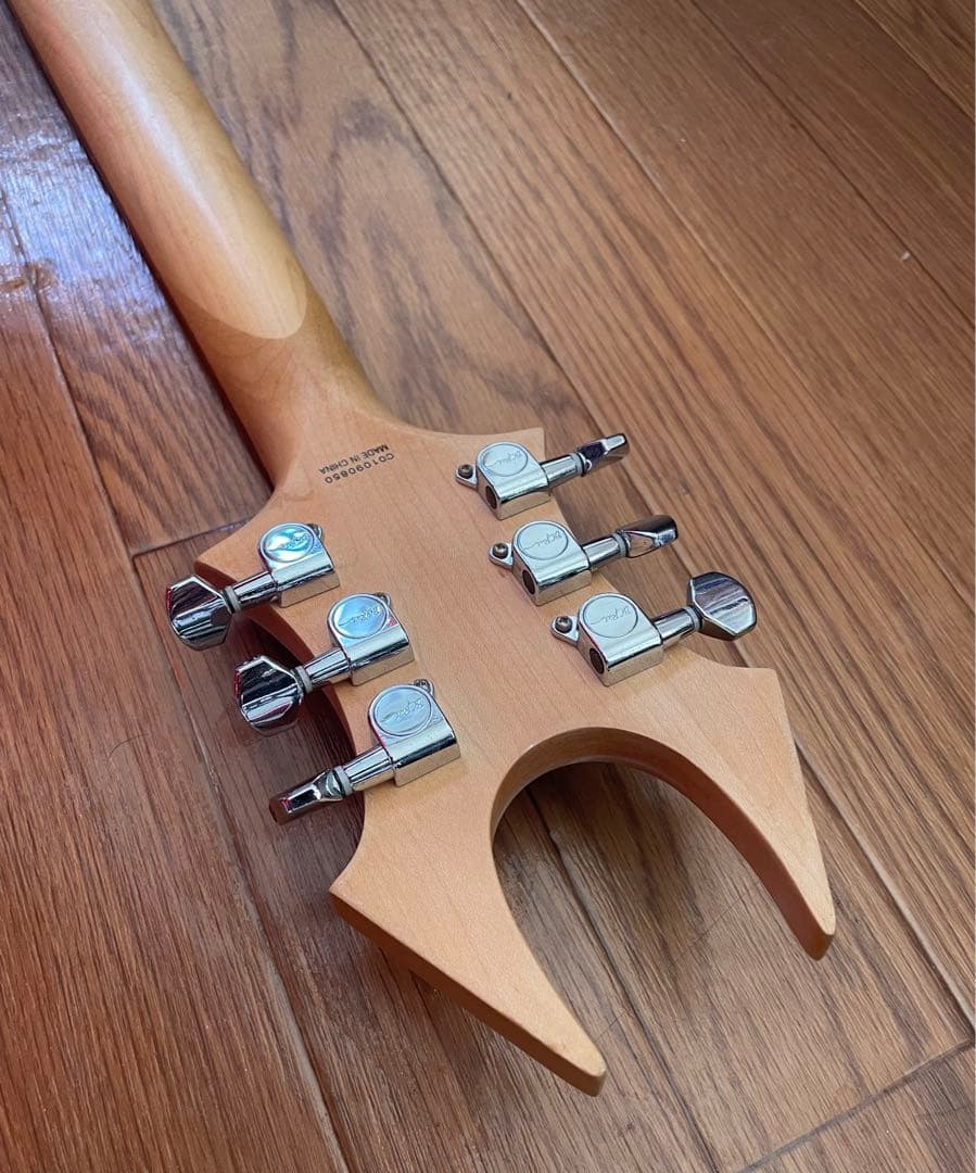 B.C.Rich Warbeast ビースト