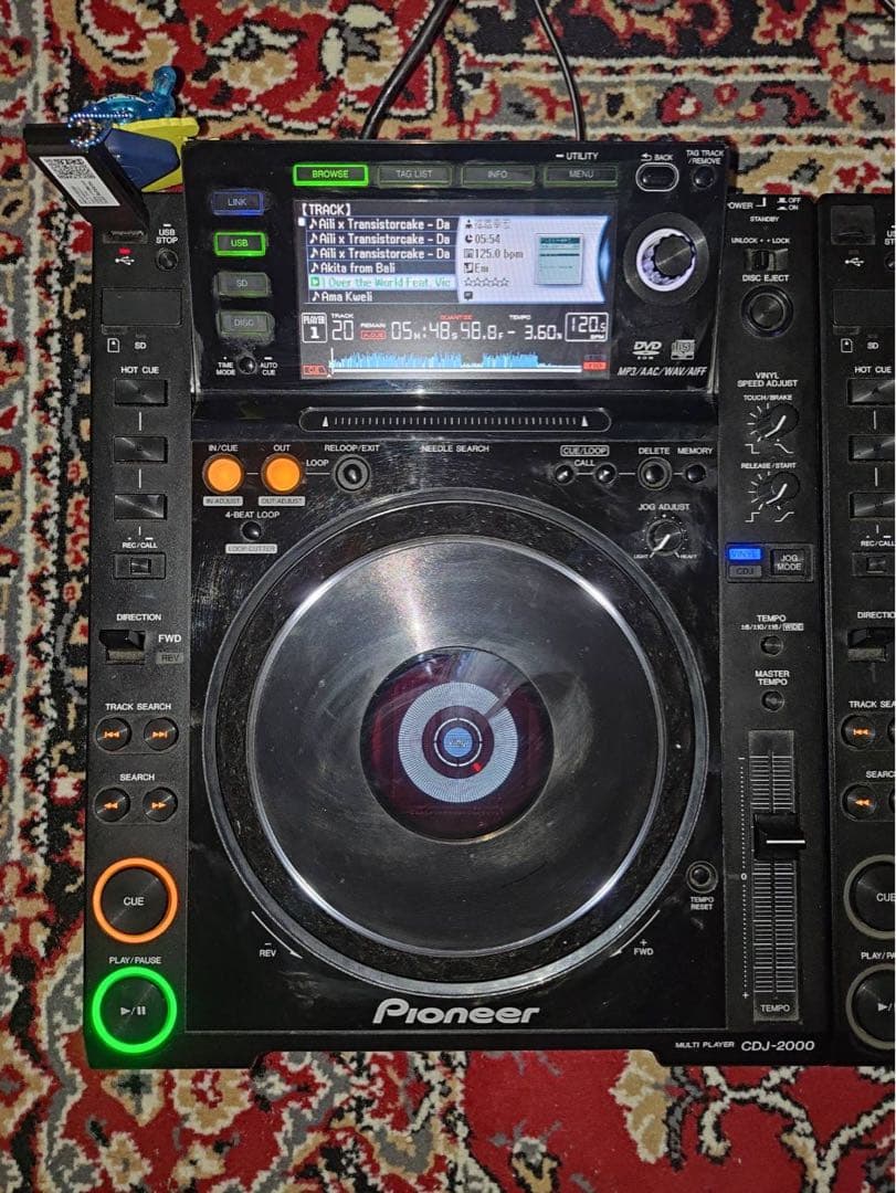 Pioneer CDJ-2000 DJ機材