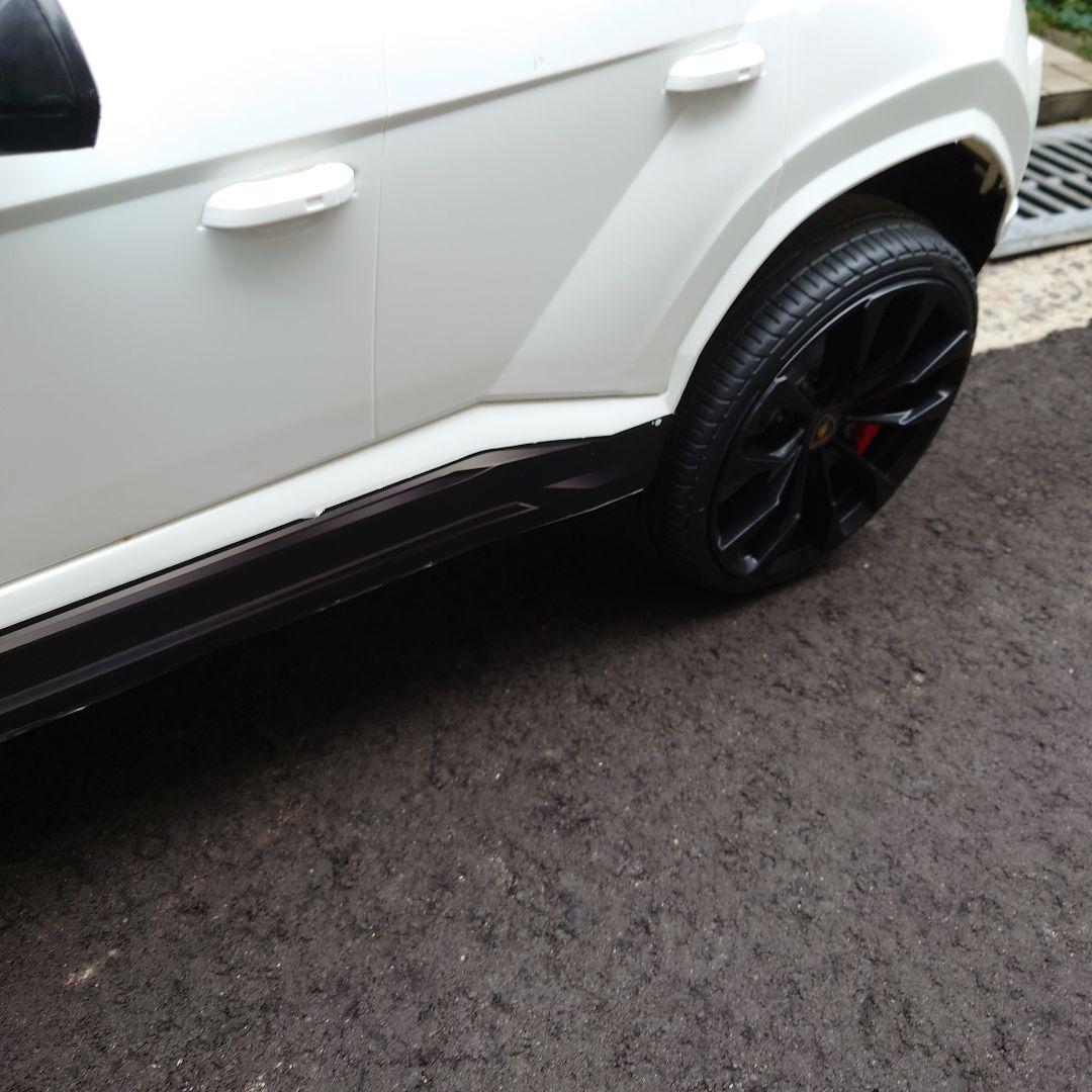 お正月価格1/3まで　電動乗用カー　ウルス（引取限定）