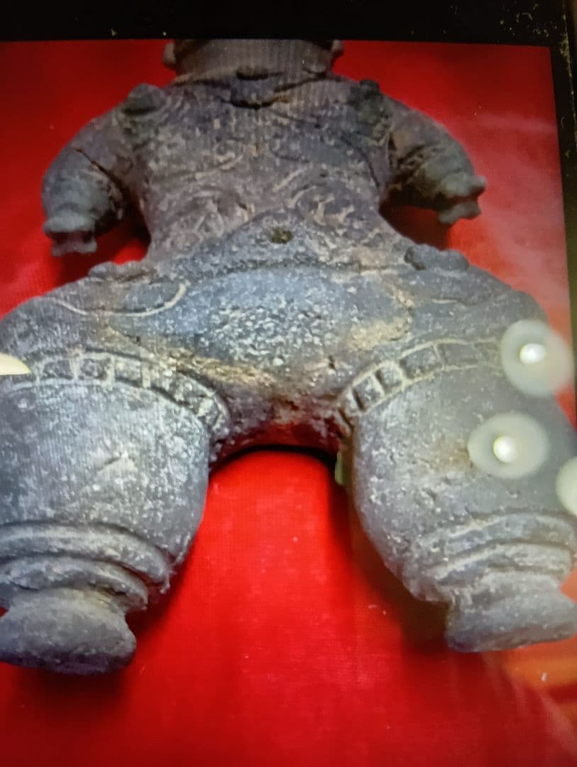 松⚫遮光器土偶　青森県出土(7-33)