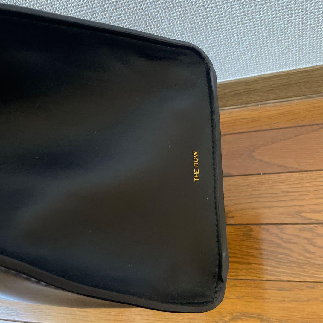 THE ROW 風ブラックレザーハンドバッグ
