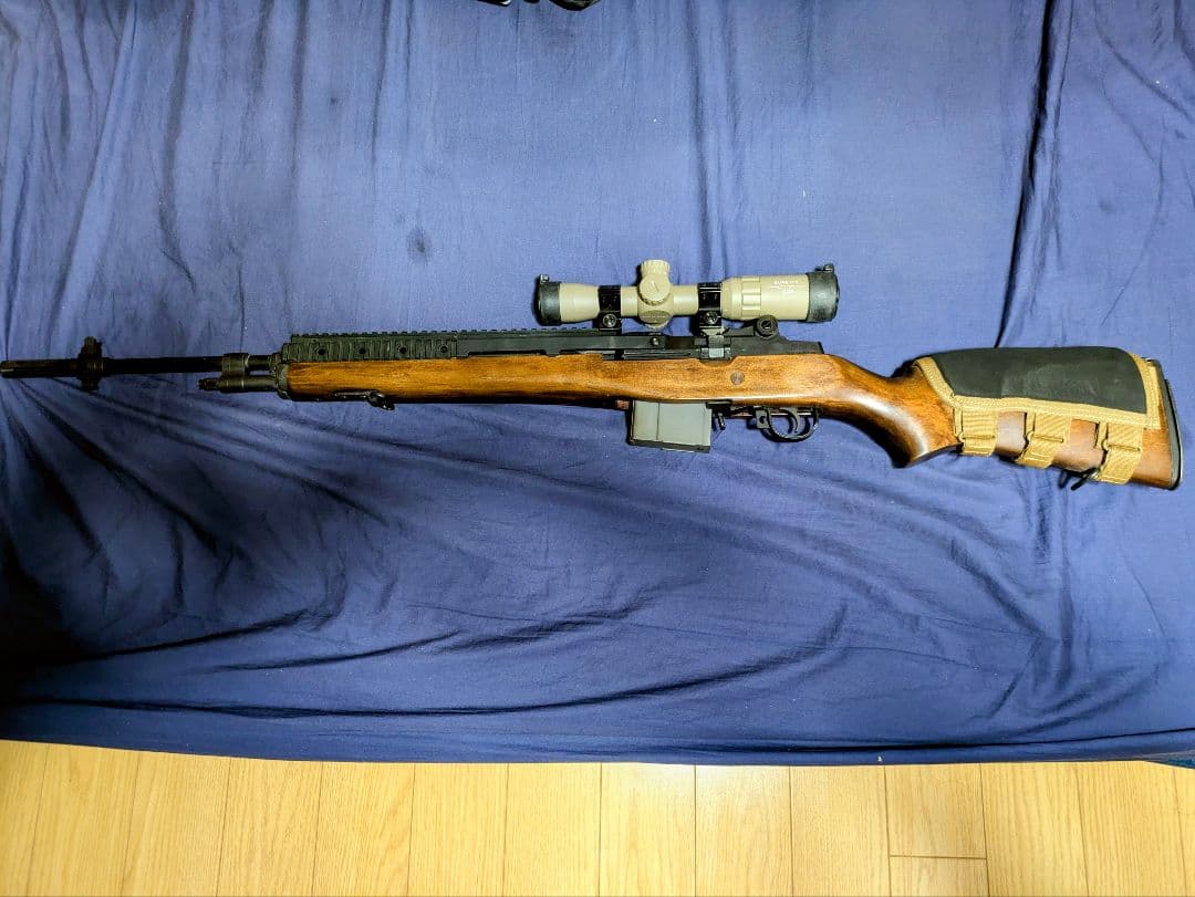 マルイM14電動ガンカスタム　ウッドストック　スコープ着き　ケース、マガジン多数