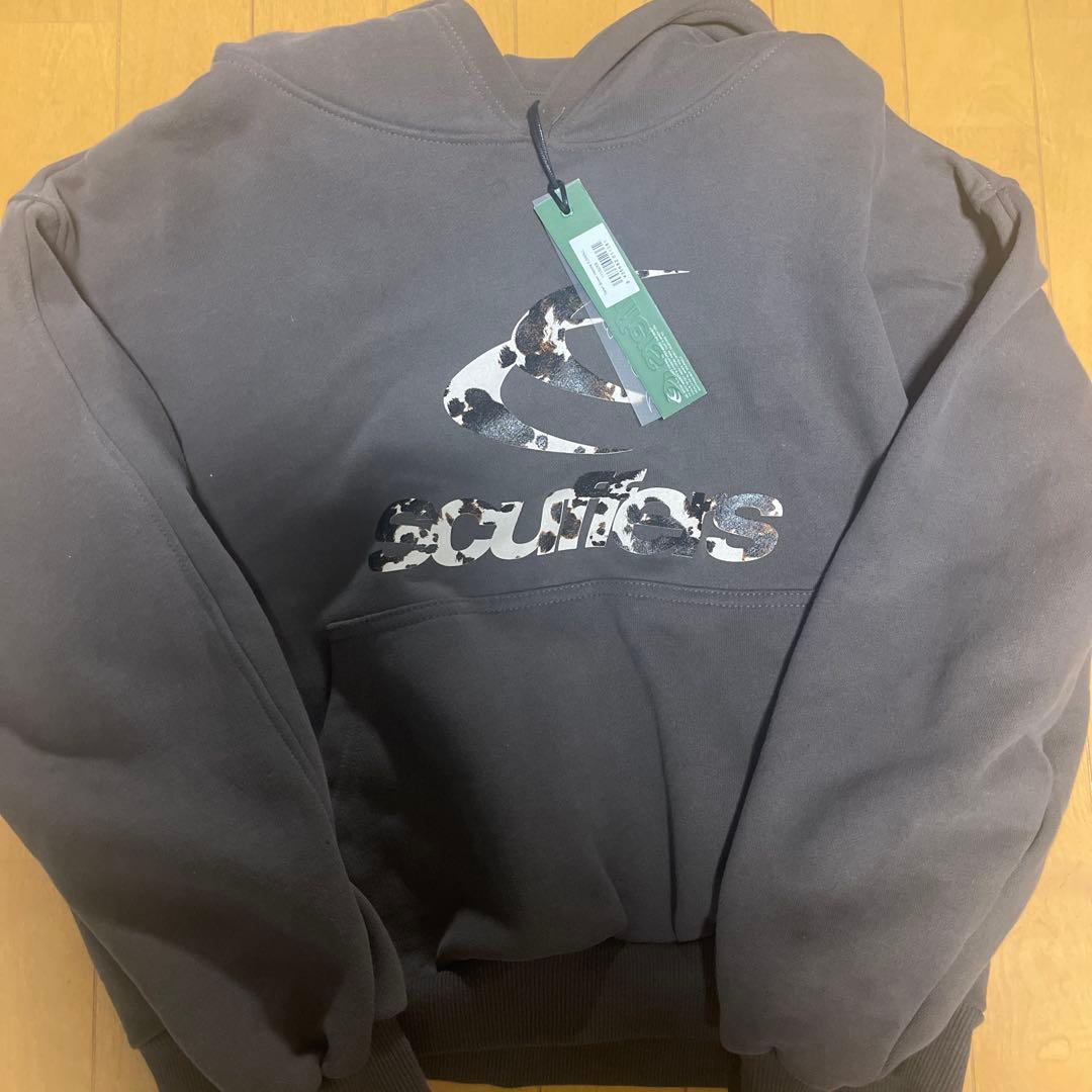 トップス scuffers