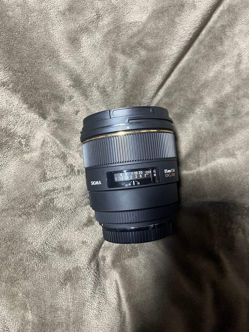 SIGMAレンズ 85mm F1.4 EX DG HSM キャノンEFマウント
