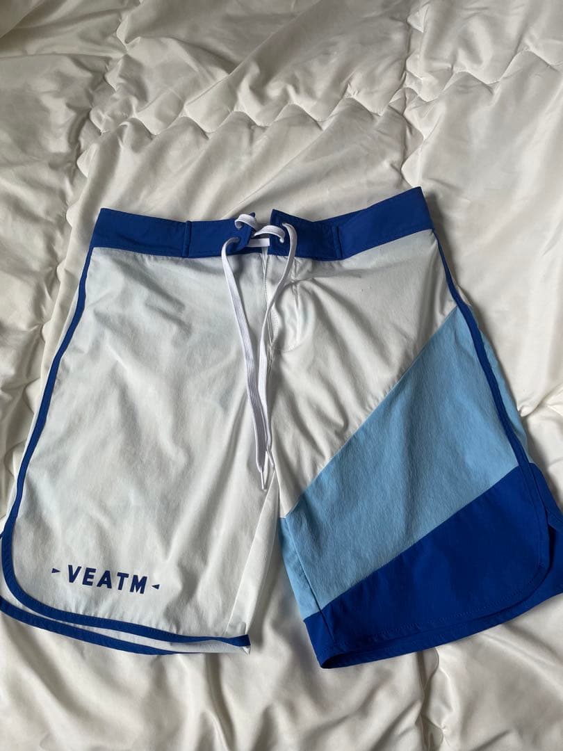 VEATM ボードショーツ ホワイト/ブルー