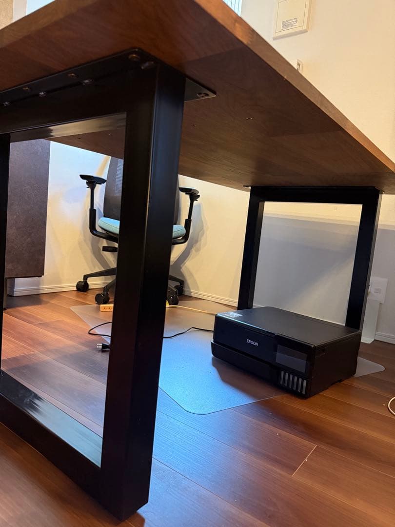 マスターウォール　モバイクダイニングテーブル