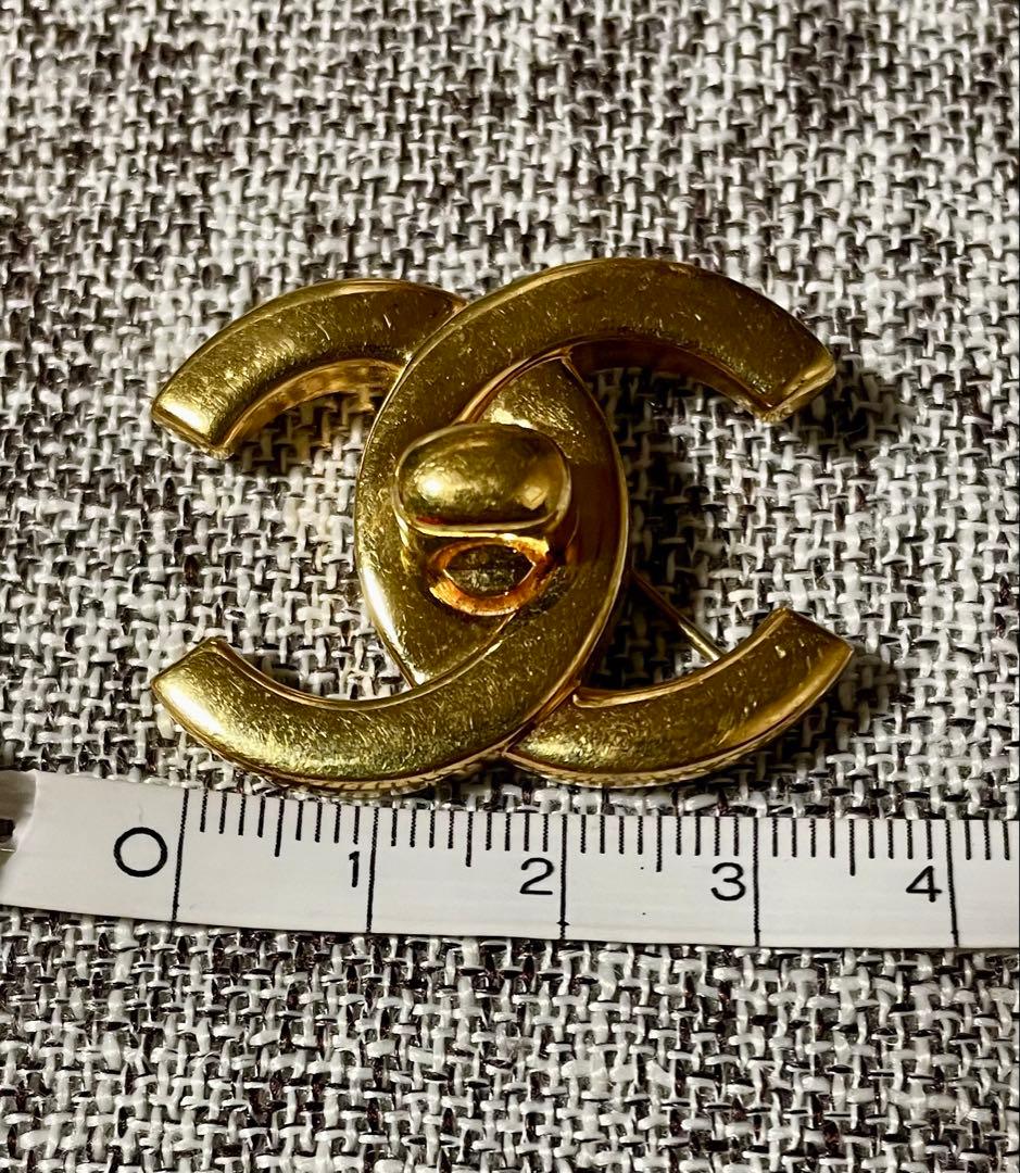 CHANEL シャネル ココマーク モチーフ ターンロック ブローチピン